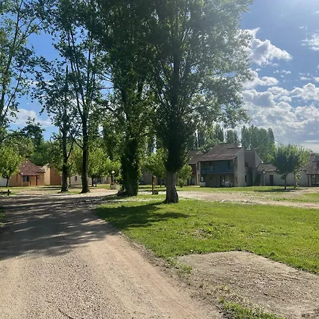 Village De Bretou *